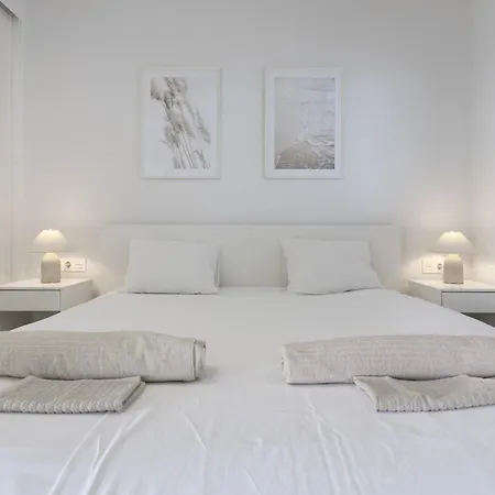 公寓 Elegant Luxury With Terrace In Higueron