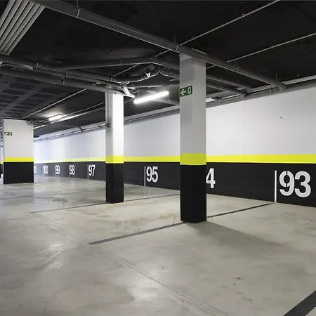 Elegant Luxury With Terrace In Higueron Appartement *