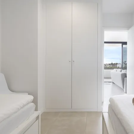 Elegant Luxury With Terrace In Higueron * Fuengirola