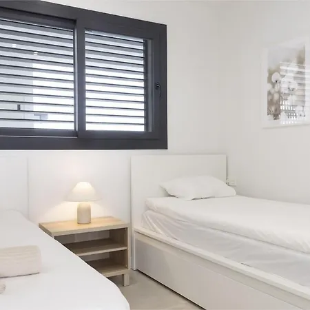 Elegant Luxury With Terrace In Higueron Apartamento *