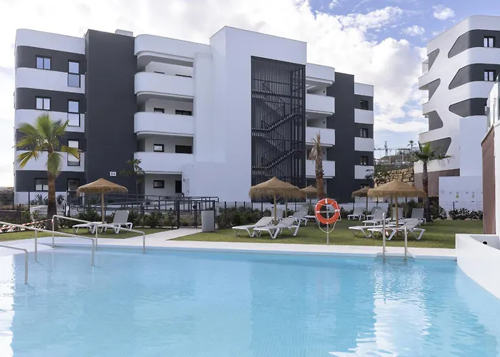 Apartment Elegant Luxury With Terrace In Higueron Fuengirola