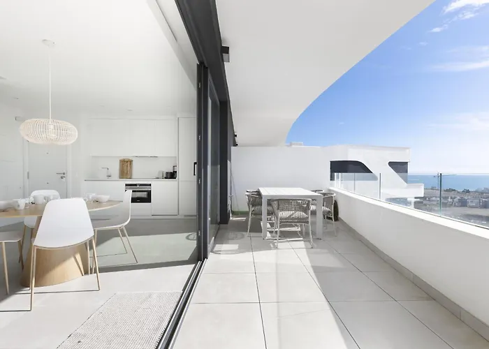 Apartment Elegant Luxury With Terrace In Higueron *