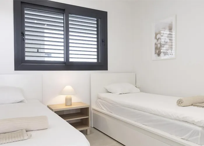 Elegant Luxury With Terrace In Higueron * Fuengirola